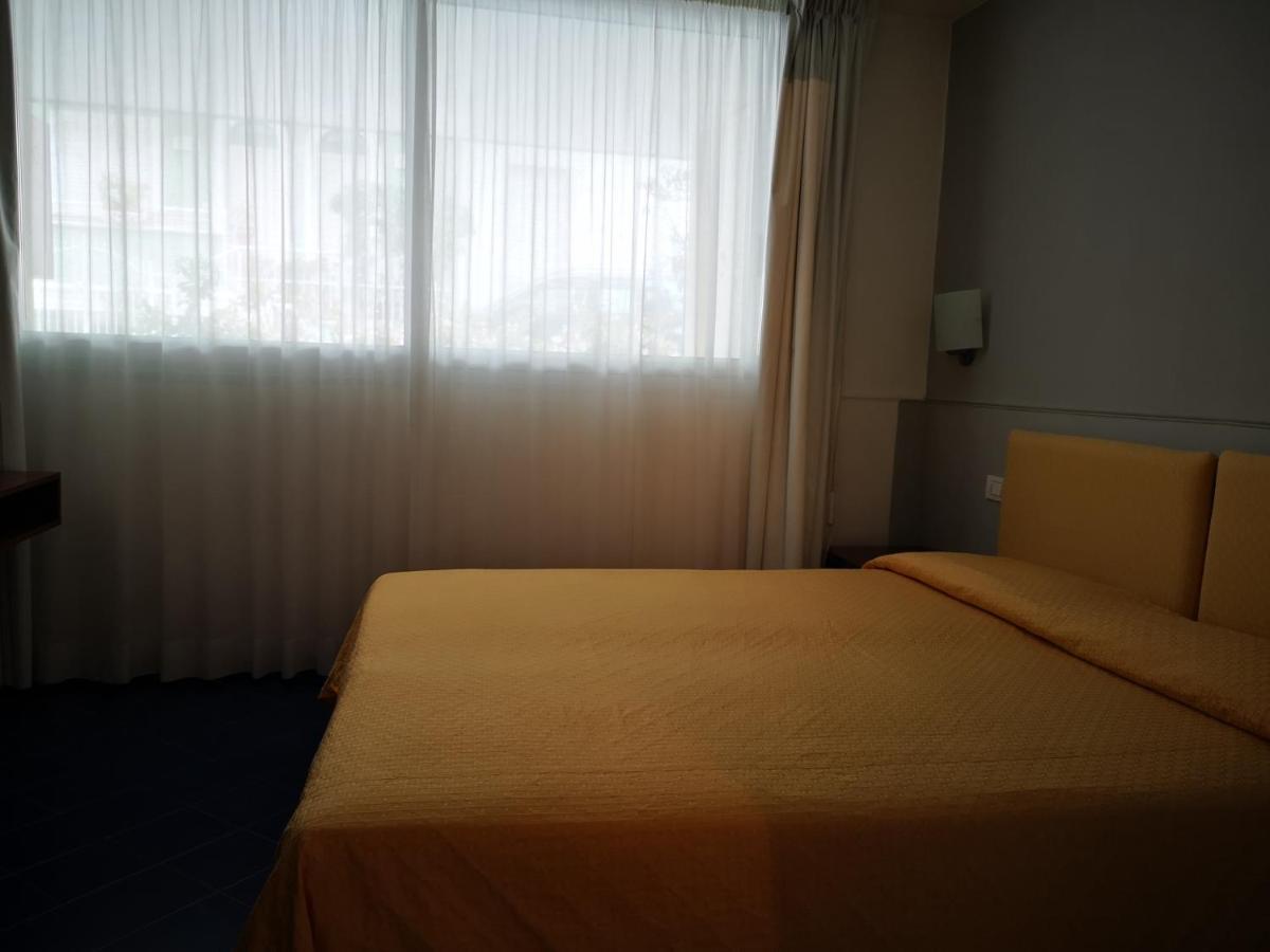 Residence Adriatico Gabicce Mare Εξωτερικό φωτογραφία