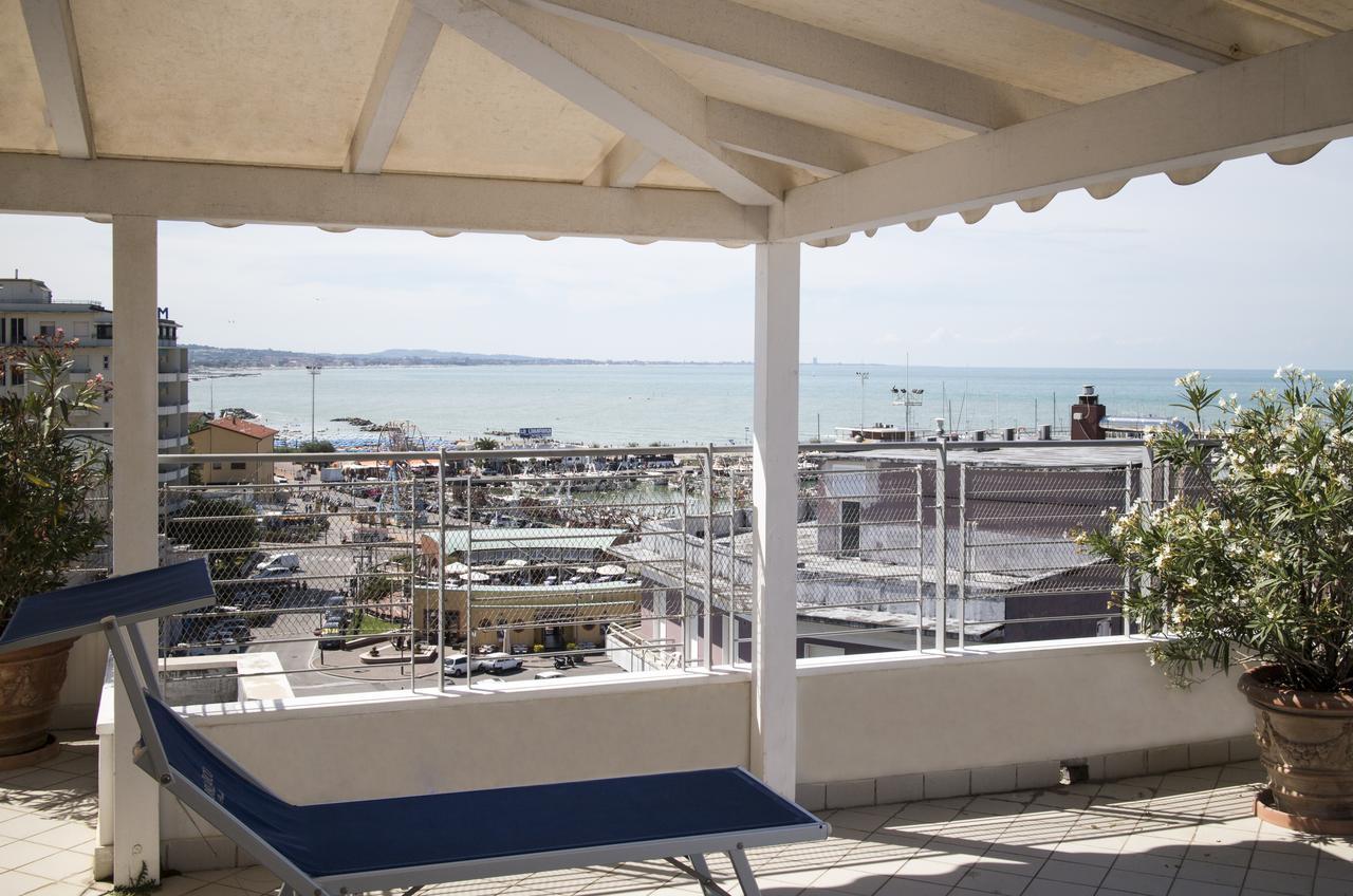 Residence Adriatico Gabicce Mare Εξωτερικό φωτογραφία