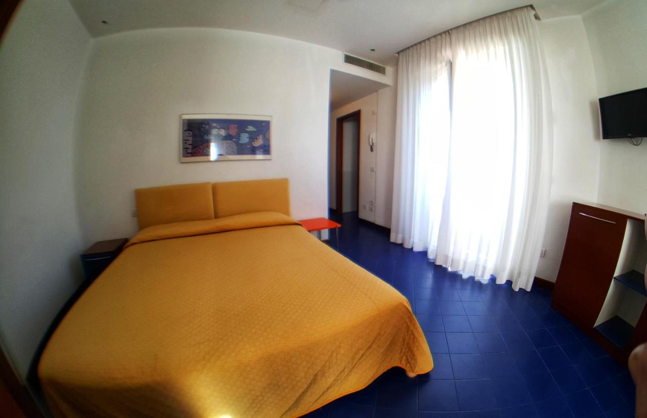 Residence Adriatico Gabicce Mare Εξωτερικό φωτογραφία