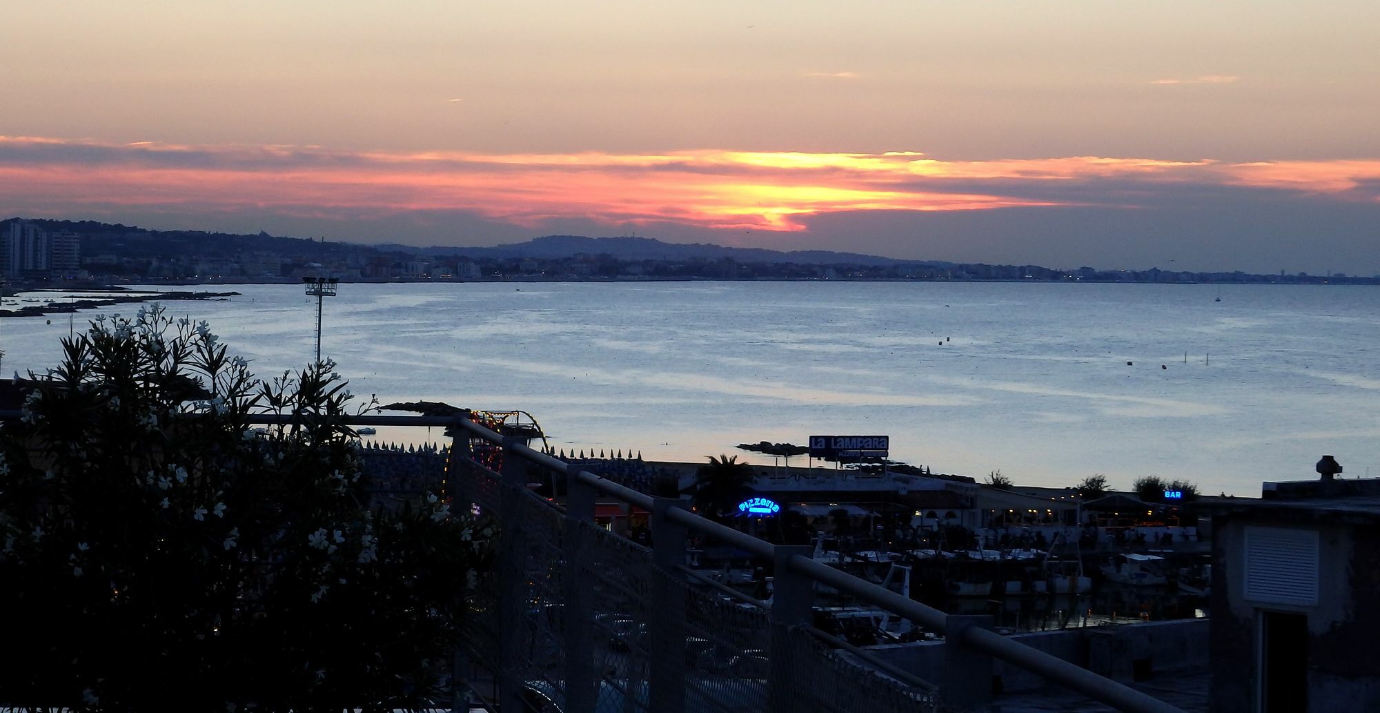 Residence Adriatico Gabicce Mare Εξωτερικό φωτογραφία